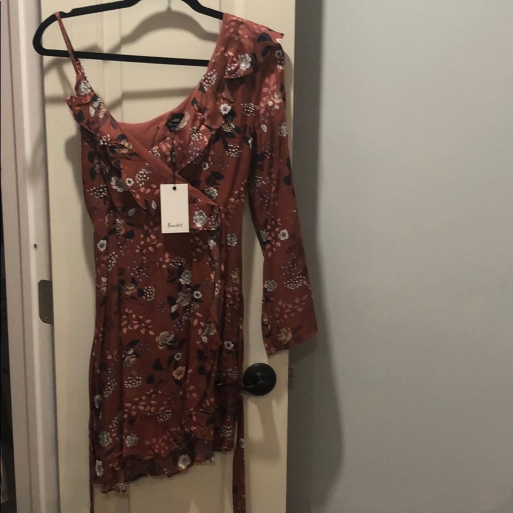 US size 8- medium- one armed dress